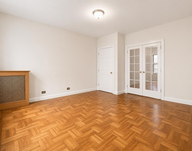 1803 Riverside Drive - Photo Thumbnail 5