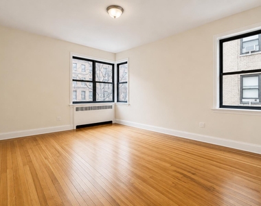 567 Fort Washington Avenue - Photo Thumbnail 5