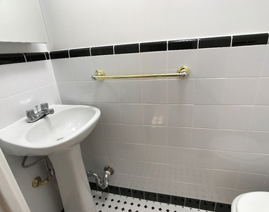 567 Fort Washington Avenue - Photo Thumbnail 7