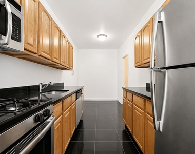 1803 Riverside Drive - Photo Thumbnail 8