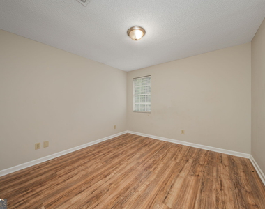 536 Loblolly Lane - Photo Thumbnail 15