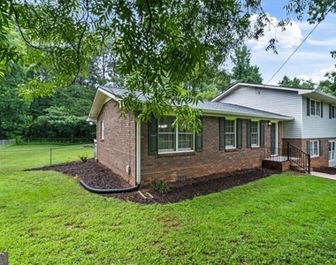 5146 Bramblewood Drive - Photo Thumbnail 3