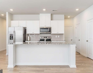 84 Founders Drive - Photo Thumbnail 5