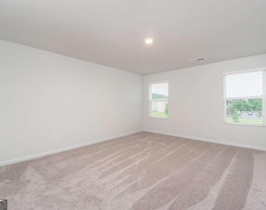 84 Founders Drive - Photo Thumbnail 18