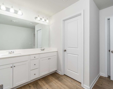 84 Founders Drive - Photo Thumbnail 21