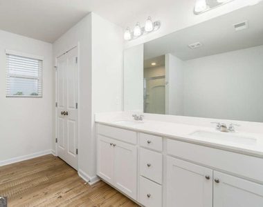 84 Founders Drive - Photo Thumbnail 20