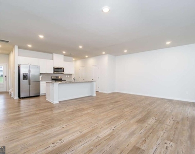84 Founders Drive - Photo Thumbnail 10