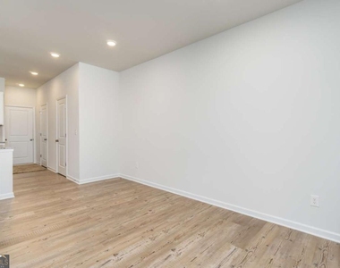 84 Founders Drive - Photo Thumbnail 11