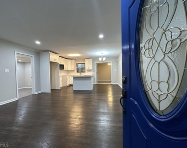1858 Glen Echo Drive - Photo Thumbnail 1
