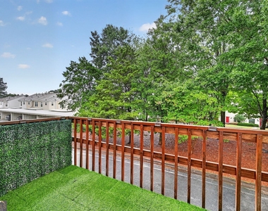 226 High Creek Drive - Photo Thumbnail 3