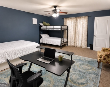 180 Village Green Court Sw - Photo Thumbnail 7