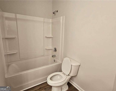194 Green Love Lane - Photo Thumbnail 22