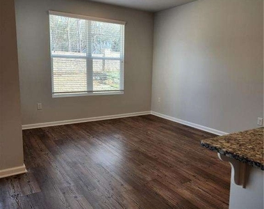 194 Green Love Lane - Photo Thumbnail 8