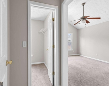6604 Splashwater Drive - Photo Thumbnail 16