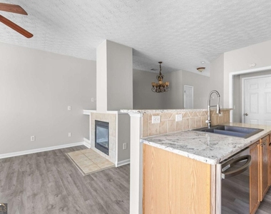 6604 Splashwater Drive - Photo Thumbnail 12