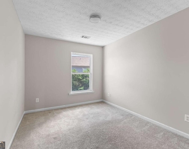 6604 Splashwater Drive - Photo Thumbnail 26