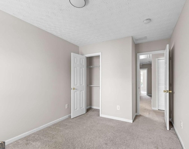 6604 Splashwater Drive - Photo Thumbnail 27