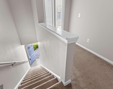 6604 Splashwater Drive - Photo Thumbnail 15