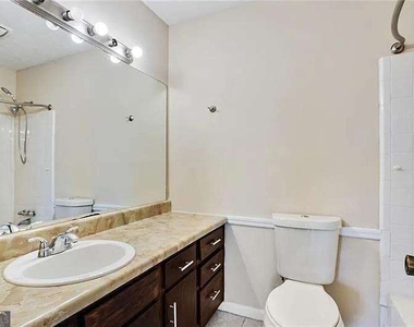 76 Sandalwood Circle - Photo Thumbnail 14