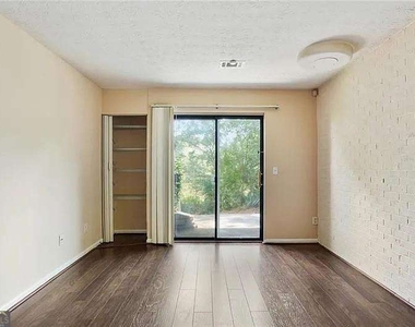 76 Sandalwood Circle - Photo Thumbnail 3