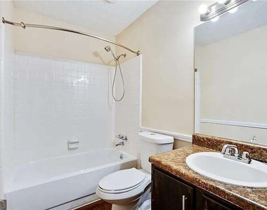 76 Sandalwood Circle - Photo Thumbnail 18