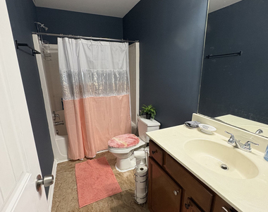 180 Village Green Court Sw - Photo Thumbnail 15
