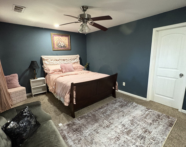 180 Village Green Court Sw - Photo Thumbnail 14