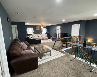 180 Village Green Court Sw - Photo Thumbnail 9