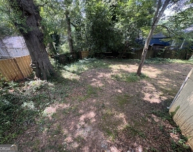 1142 Windsor Street Sw - Photo Thumbnail 10