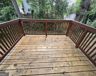 1142 Windsor Street Sw - Photo Thumbnail 9