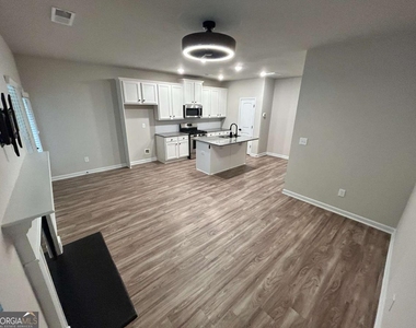 287 Turtle Creek Drive - Photo Thumbnail 7
