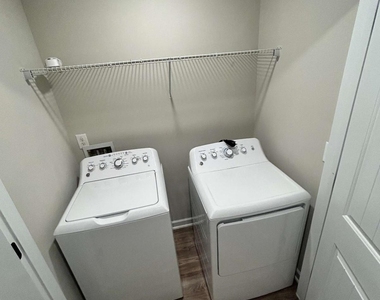 287 Turtle Creek Drive - Photo Thumbnail 17