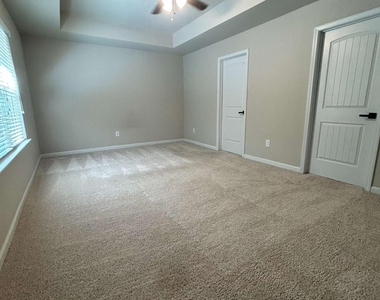 287 Turtle Creek Drive - Photo Thumbnail 9