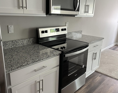 531 Maggie Lane - Photo Thumbnail 5