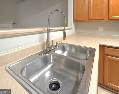 3845 Grovemont Place - Photo Thumbnail 10