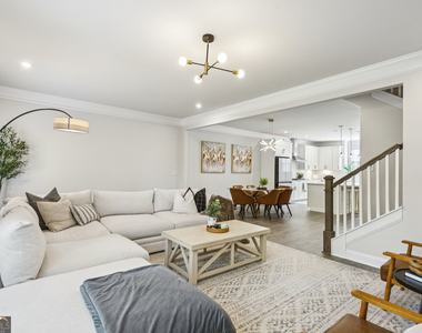 1368 Live Oak Lane - Photo Thumbnail 5