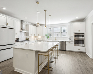 1368 Live Oak Lane - Photo Thumbnail 6