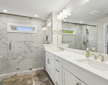 1368 Live Oak Lane - Photo Thumbnail 16