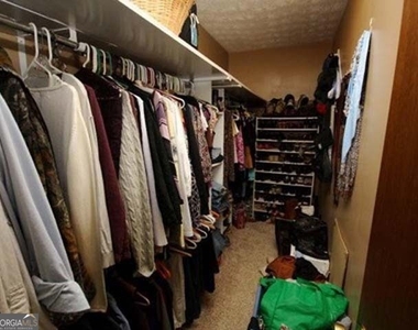 245 Rocky Drive - Photo Thumbnail 6