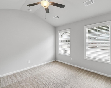 15 Sprayberry Road - Photo Thumbnail 18