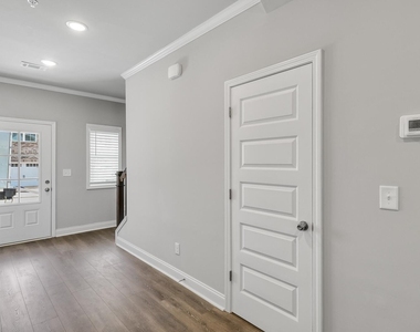 15 Sprayberry Road - Photo Thumbnail 4