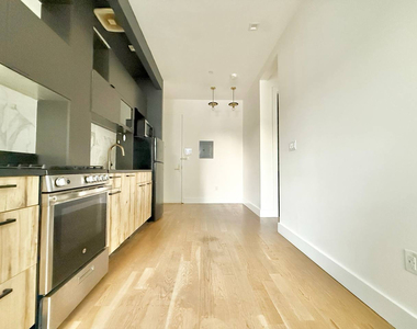 1052 Dean Street - Photo Thumbnail 2