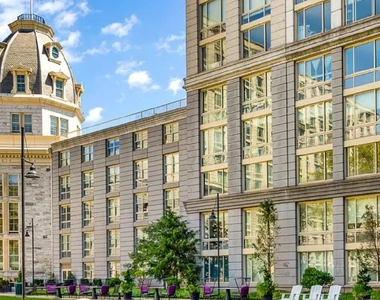 888 Main Street - Photo Thumbnail 10