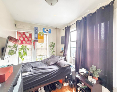 244 Roebling Street - Photo Thumbnail 4