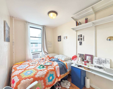 244 Roebling Street - Photo Thumbnail 5