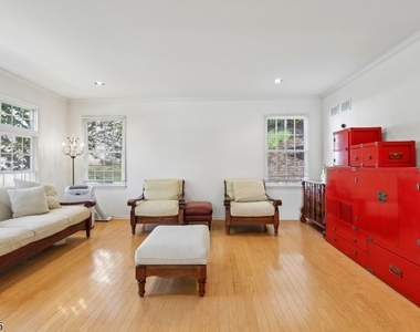 8 Pring Ct - Photo Thumbnail 2