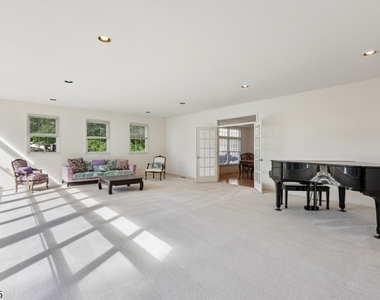 8 Pring Ct - Photo Thumbnail 12