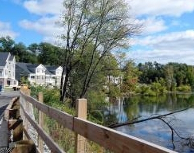 506 Waterview Ct - Photo Thumbnail 8