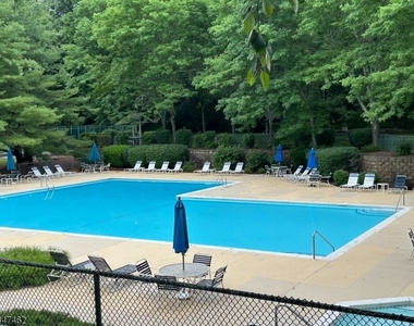 45 Meadow Pond Rd - Photo Thumbnail 3