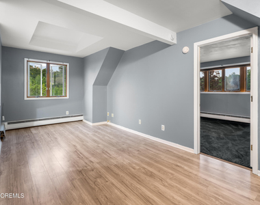 96 Wilson Avenue - Photo Thumbnail 2